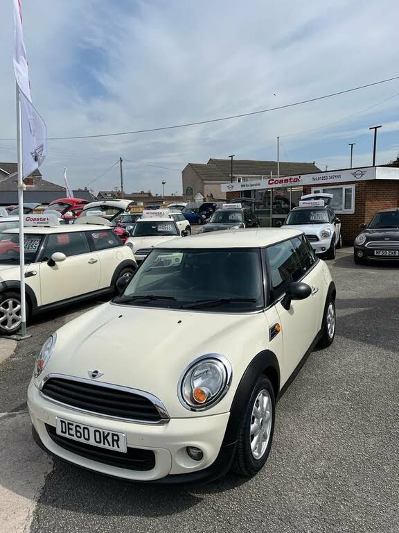 2010 MINI Mini 1.6 First