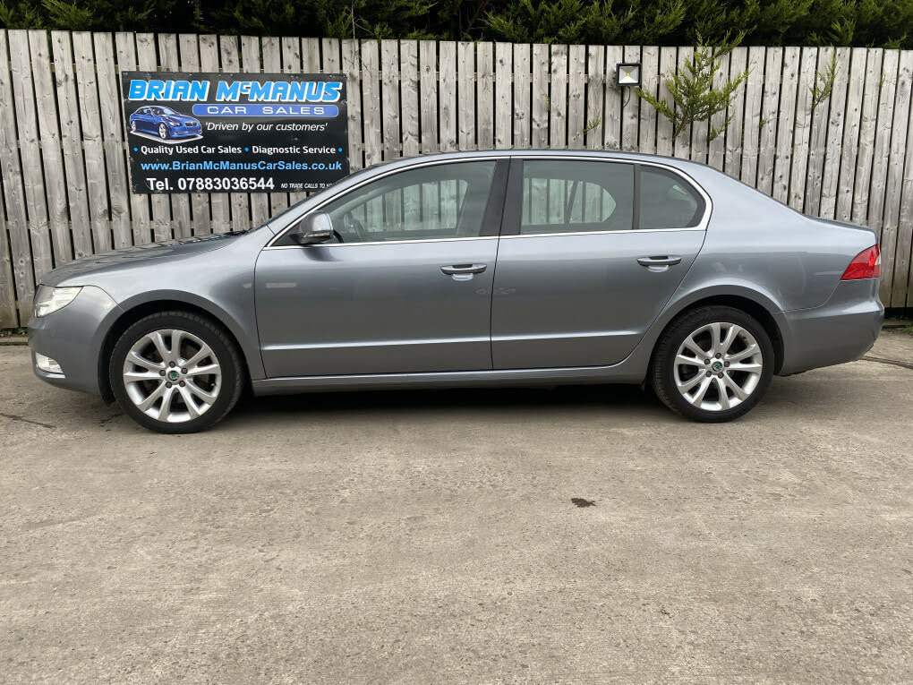 2013 Skoda Superb 2.0TD SE (140bhp) Hatchback