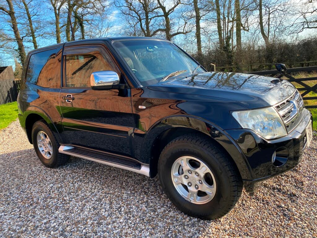 Used 2021 Mitsubishi Shogun for sale near me with photos