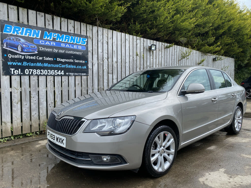 2013 Skoda Superb 2.0TDI SE (140ps) Hatchback