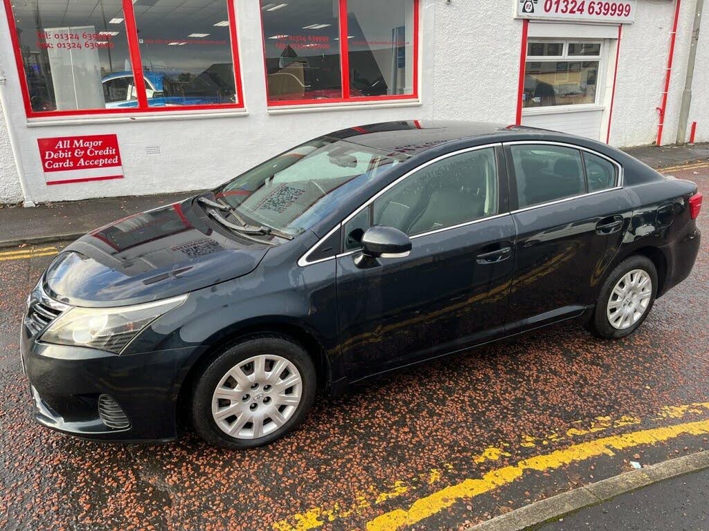 2014 Toyota Avensis 2.0TD Active Saloon 4d