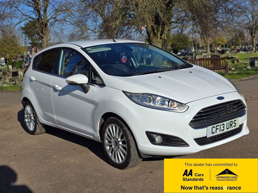 2013 Ford Fiesta 1.6 Titanium (105ps) 5d Powershift