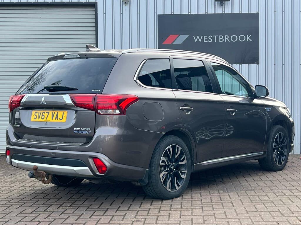 2017 Mitsubishi Outlander 2.0 Juro PHEV (5st)