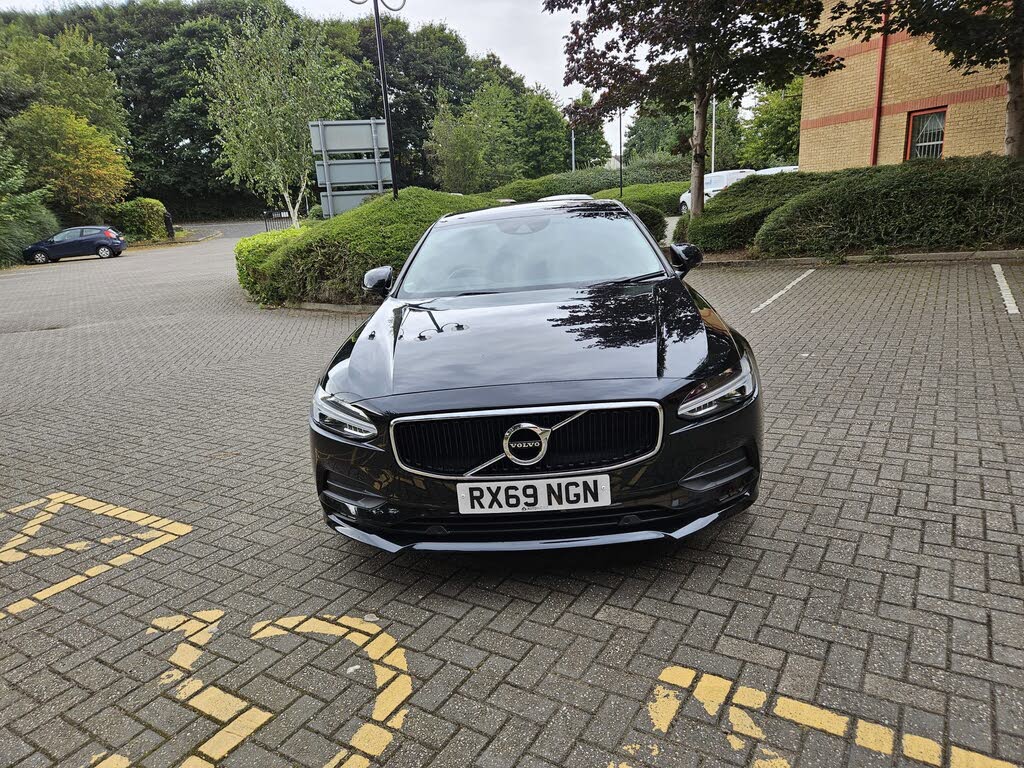 2019 Volvo S90 2.0 T4 Momentum Plus