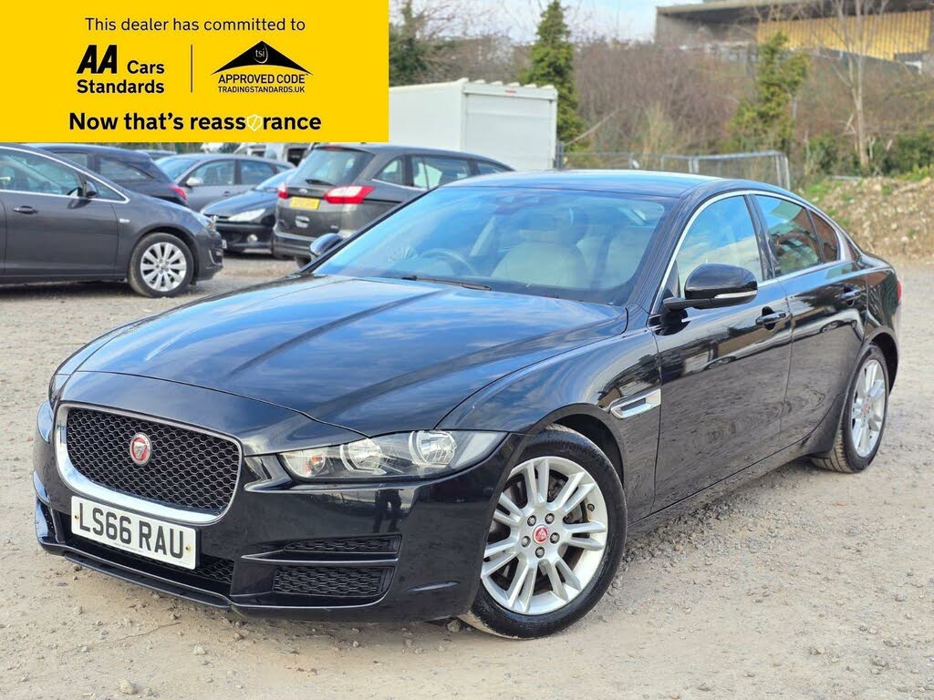 2016 Jaguar XE 2.0d Prestige (180ps) Auto