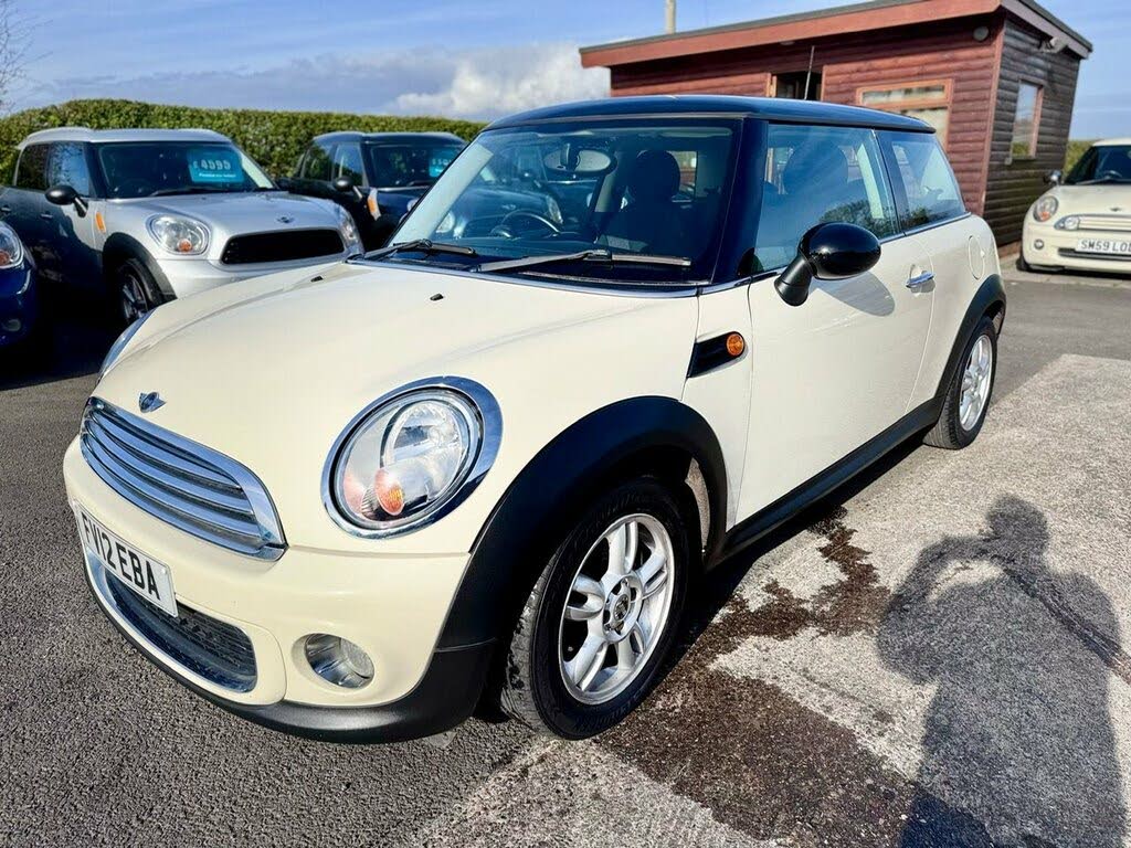 2012 MINI Mini 1.6 Cooper (122bhp) Hatchback 3d