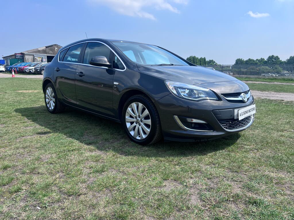 2015 Vauxhall Astra 1.6 Elite Hatchback