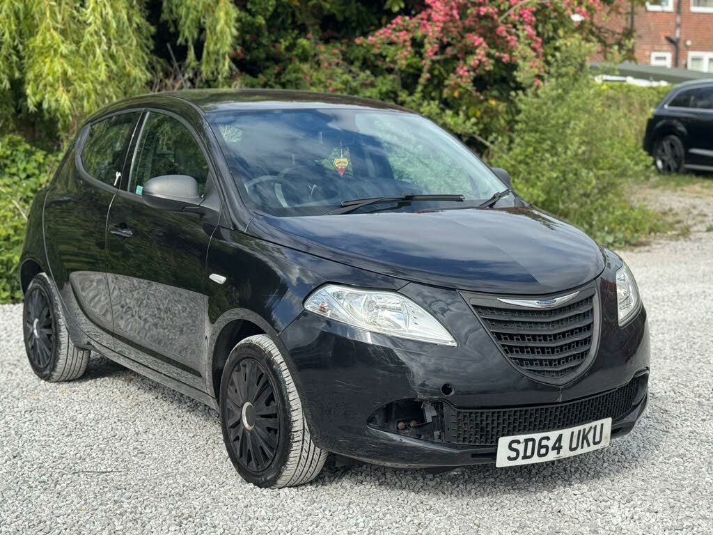 2014 Chrysler Ypsilon 1.2 Silver