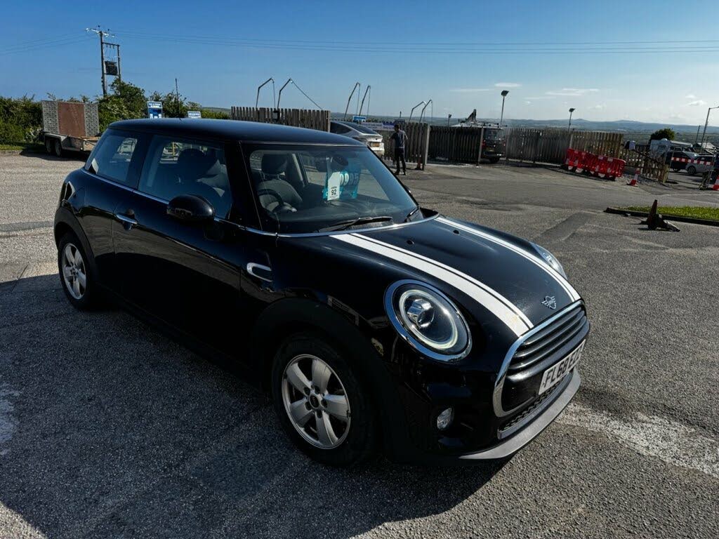 2018 MINI Mini 1.5 Cooper Series II (s/s) Hatchback 3d