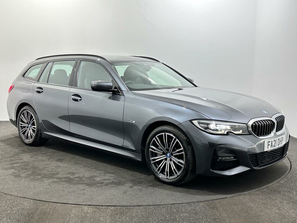 2021 BMW 3 Series 2.0 330e M Sport Touring 5d