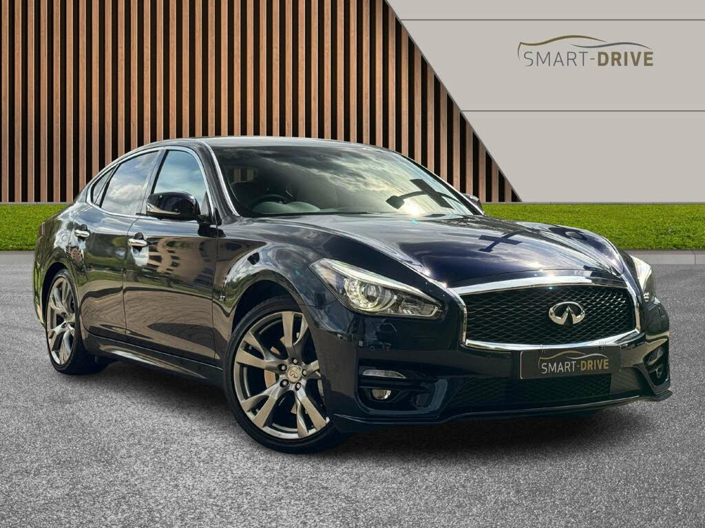 2016 Infiniti Q70 3.7 Sport Tech