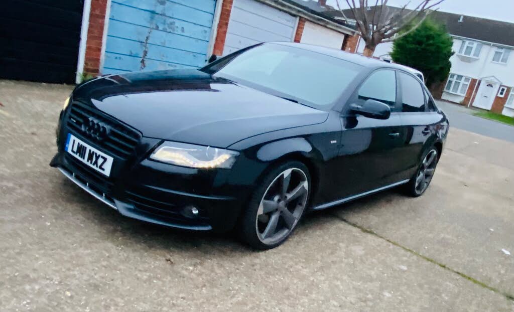 2011 Audi A4 2.0 quattro Black Edition FSI S Tronic