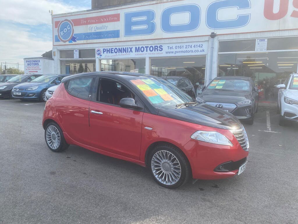 2013 Chrysler Ypsilon 1.2 Black&Red
