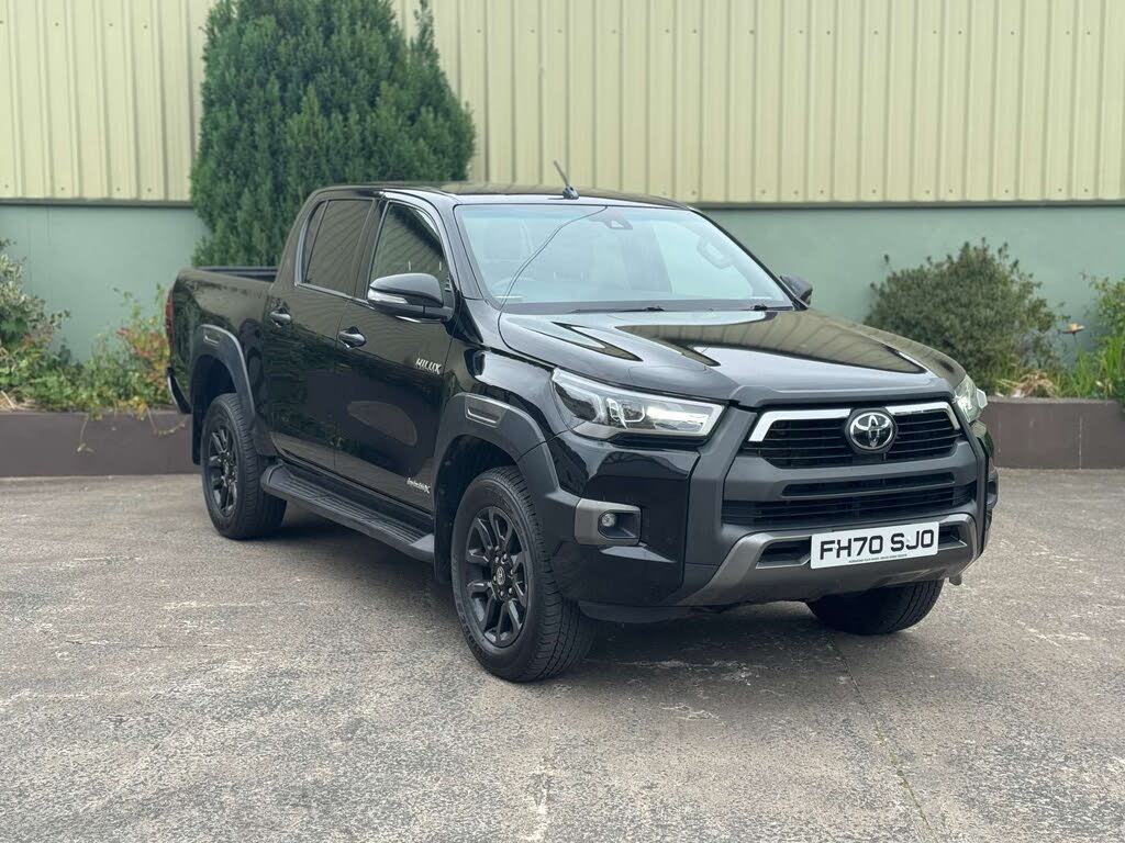 2021 Toyota Hi-Lux 2.8D-4D Invincible X AT35 (204hp)(Eu6dT-E)