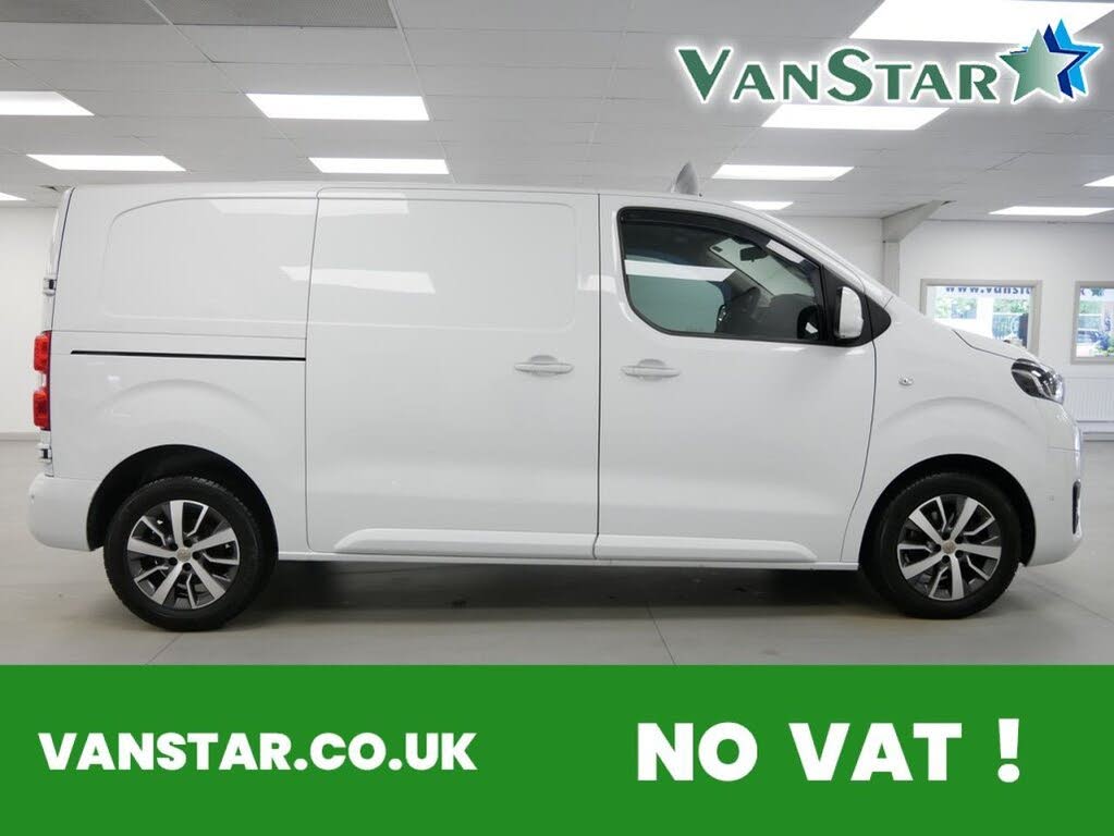2023 Toyota PROACE 2.0D Design Medium (140hp)(Eu6d) Panel