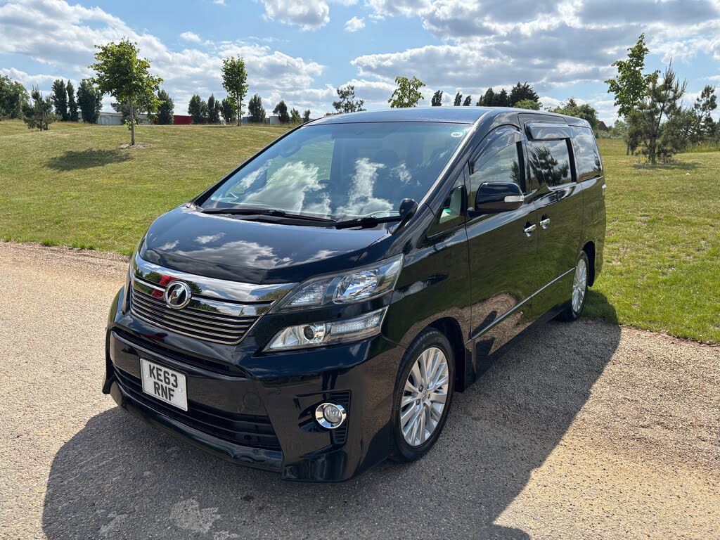 2013 Toyota Vellfire