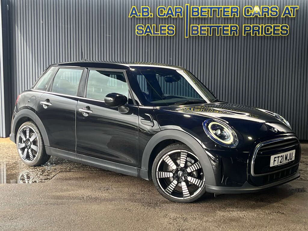 2021 MINI Mini 1.5 Cooper Exclusive Hatchback 5d