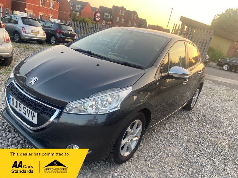 2015 Peugeot 208 1.4TD Style 5d