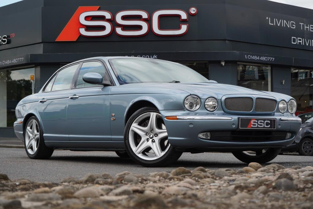 2005 Jaguar XJ Series 4.2 XJR