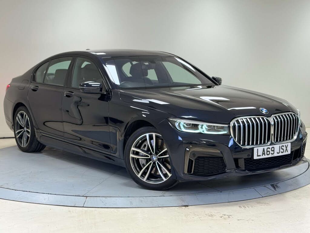 2019 BMW 7 Series 3.0 745e M Sport