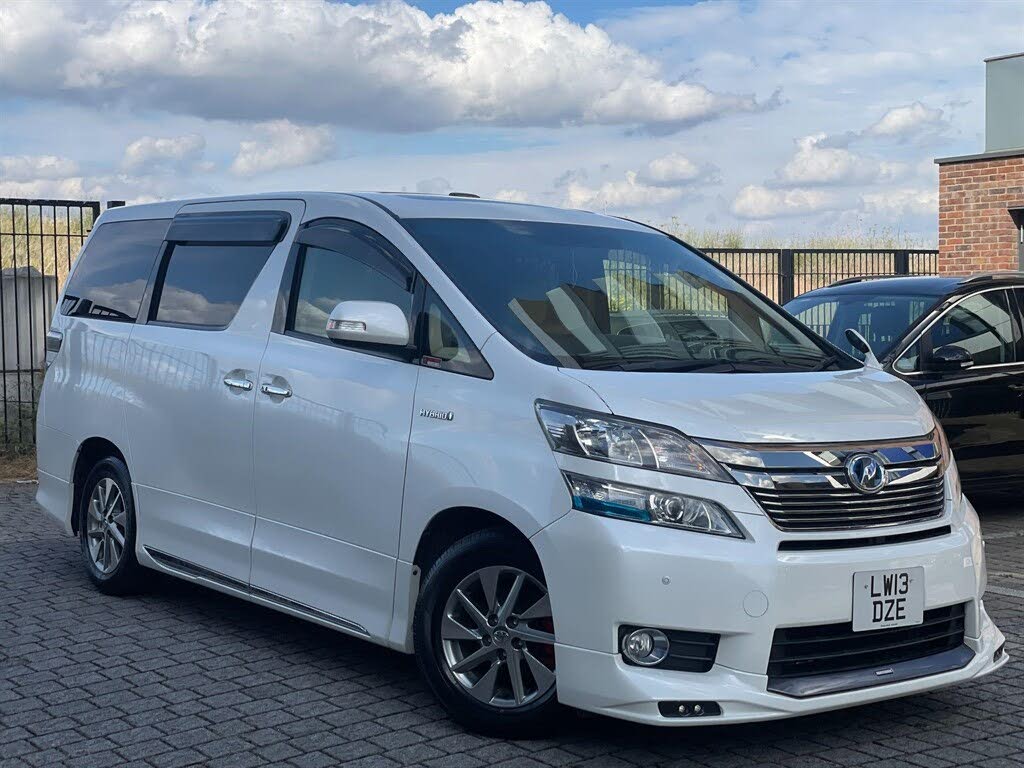2013 Toyota Vellfire