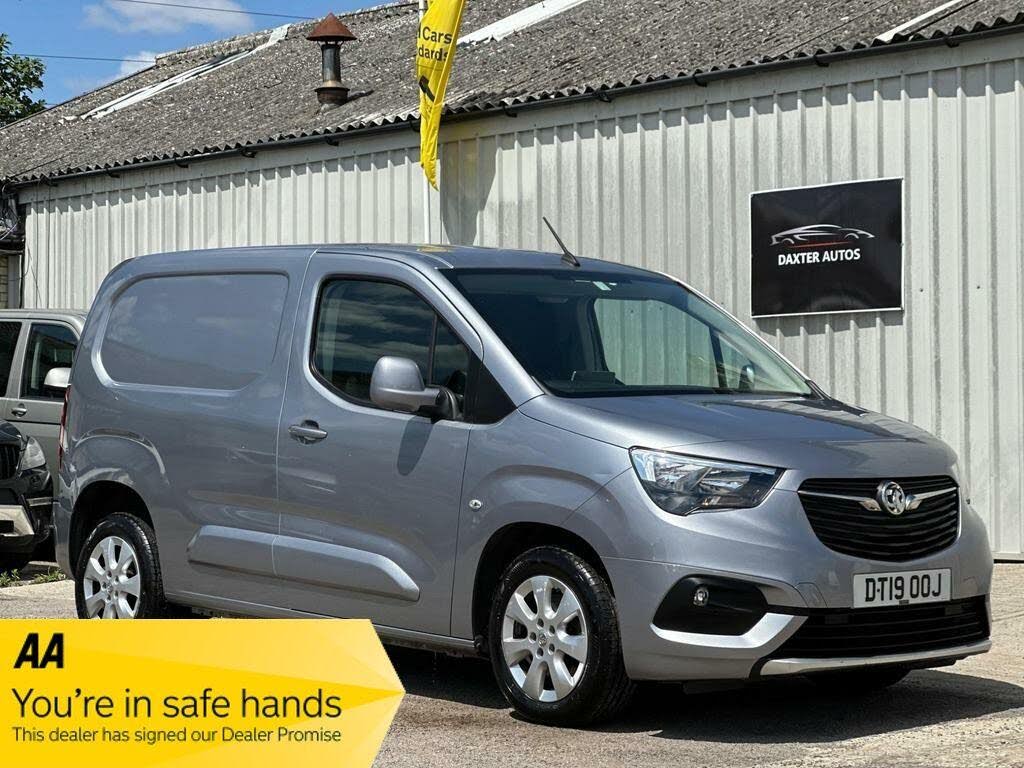 2019 Vauxhall Combo 1.6CDTi LE NAV 2300 L1H1