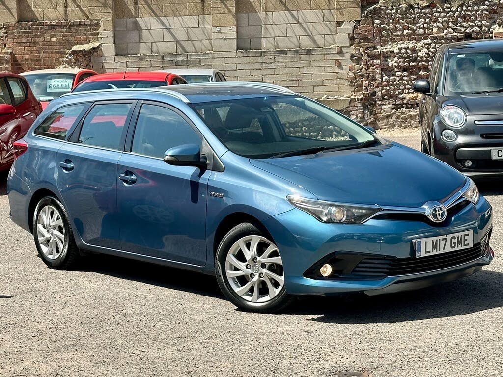 2017 Toyota Auris 1.8 VVT-i HSD Business Edition Hybrid
