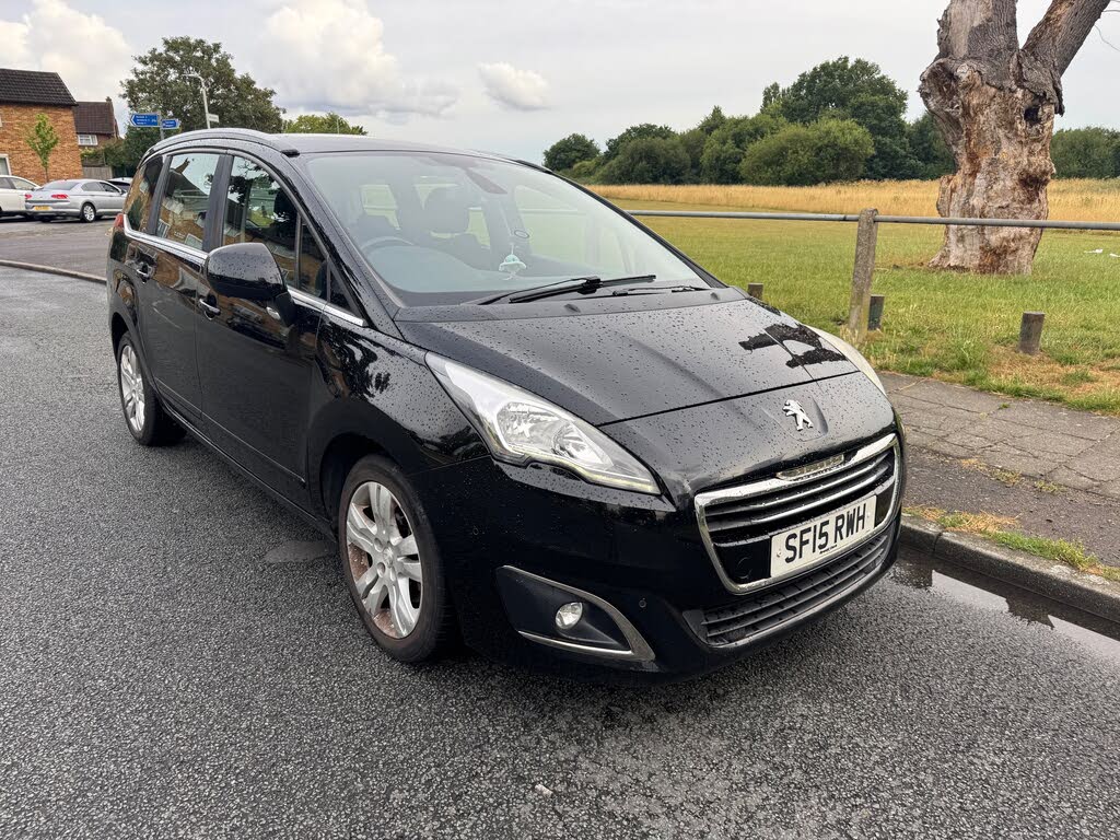2015 Peugeot 5008 1.6BlueHDi Active