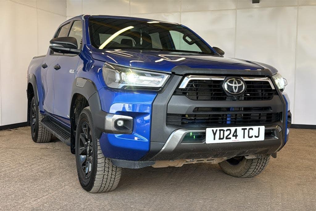 2024 Toyota Hi-Lux 2.8D-4D Invincible X 2754cc auto