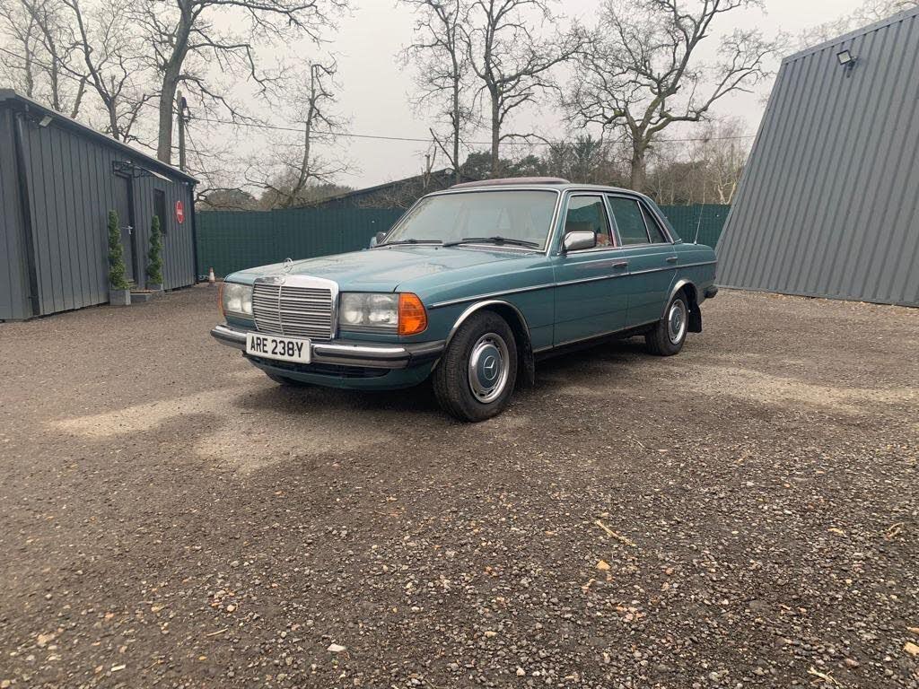 1982 Mercedes-Benz 230 2.3 E