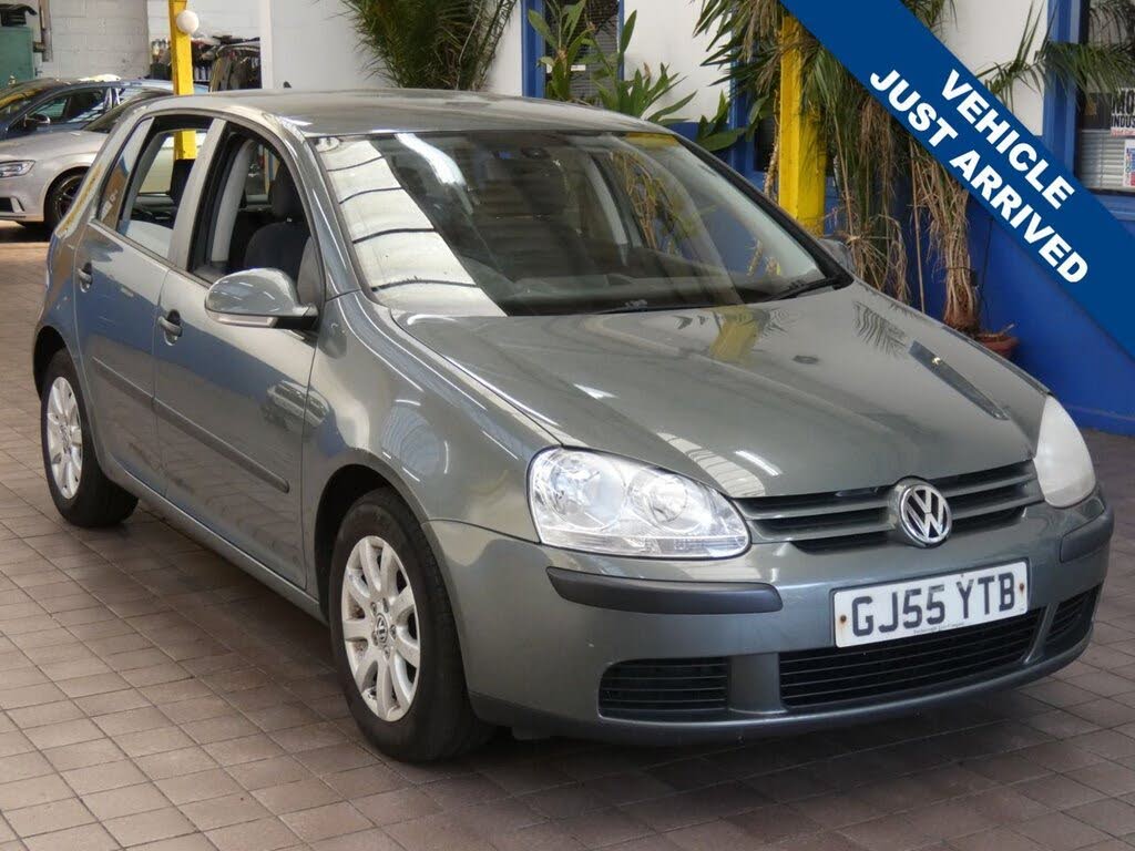 2005 Volkswagen Golf 1.6 SE FSI Hatchback 5d 1598cc