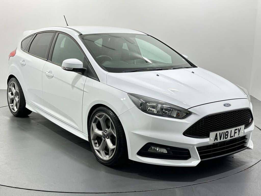2018 Ford Focus 2.0T ST2 Hatchback