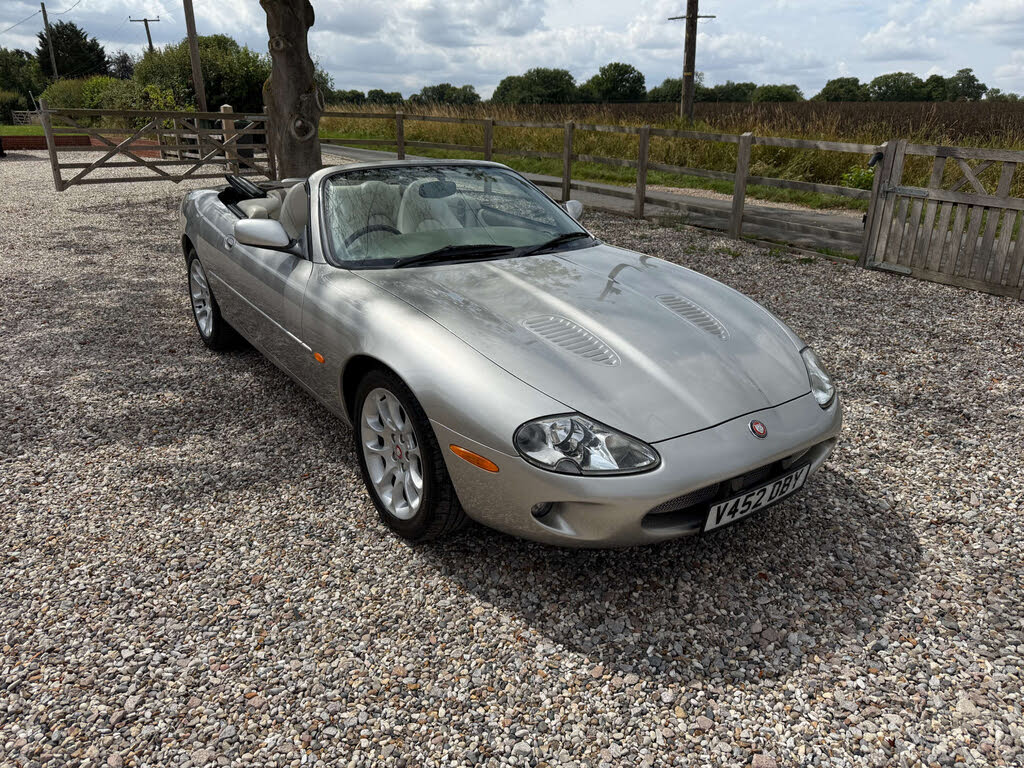 1999 Jaguar XKR 4.0 Convertible