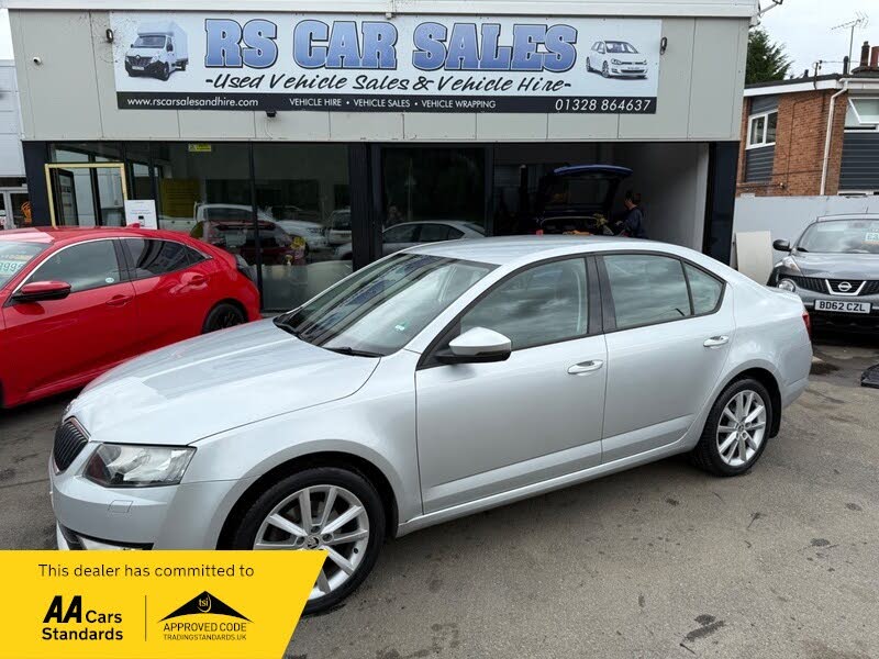 2015 Skoda Octavia 1.4 Elegance Hatchback DSG
