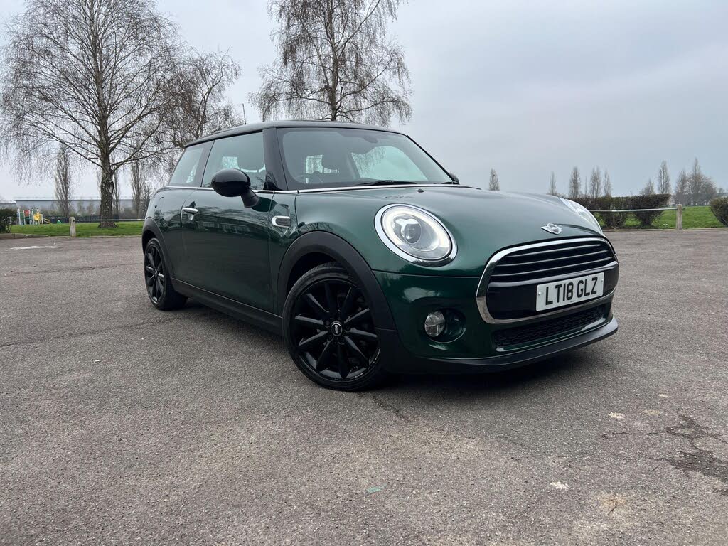 2018 MINI Mini 1.5 Cooper Series II (s/s) Hatchback 3d Auto
