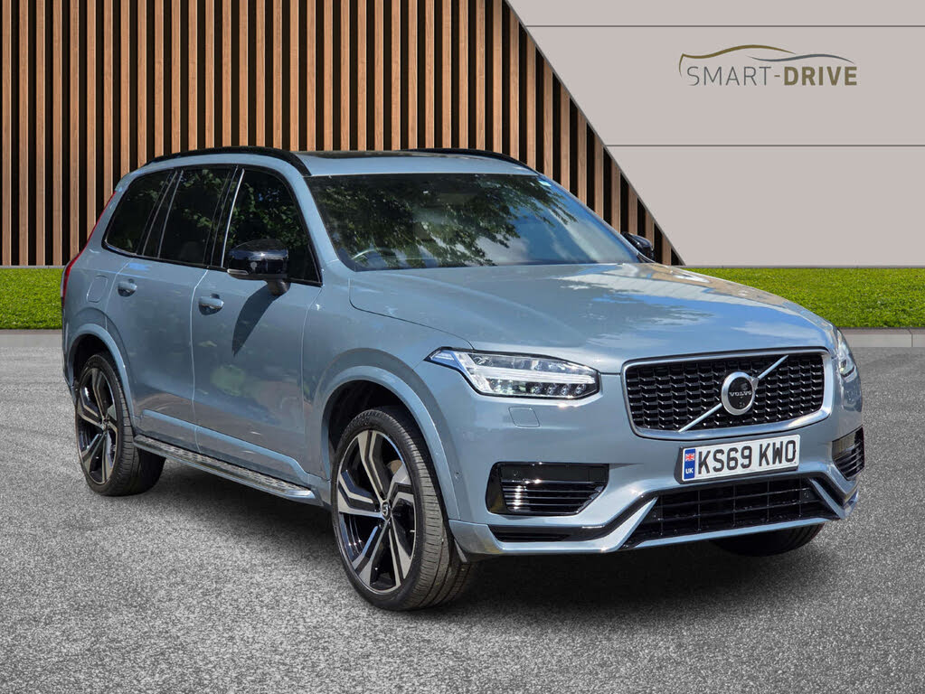 2019 Volvo XC90 2.0 T8 R-Design Pro (390bhp)