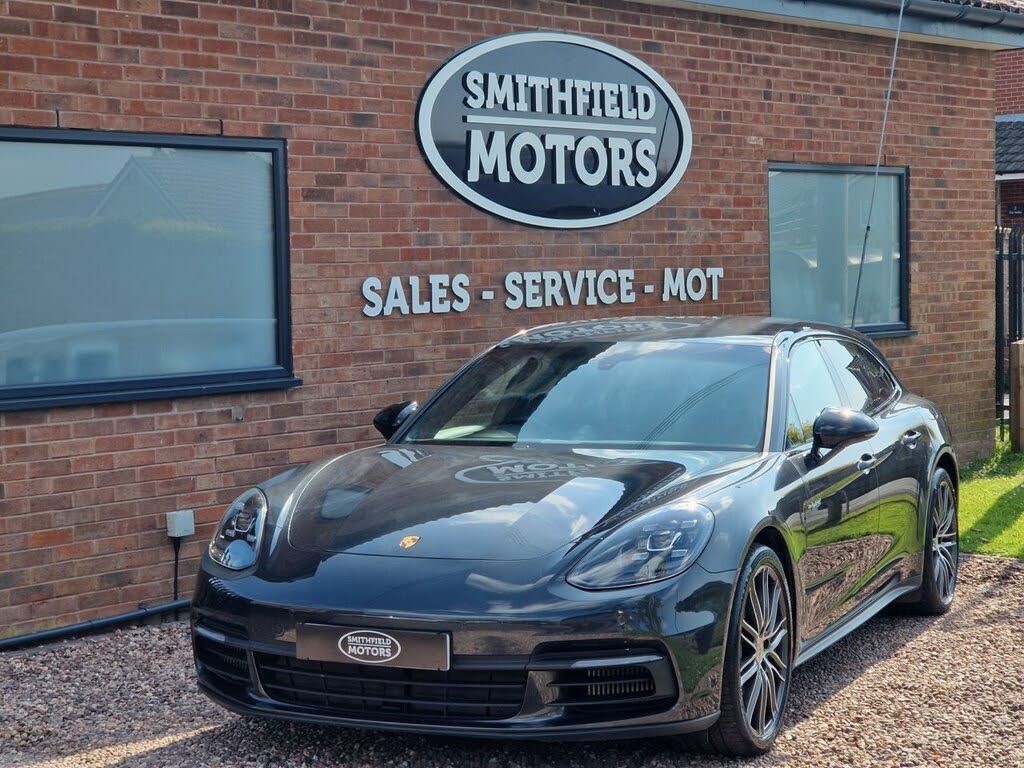 2019 Porsche Panamera 3.0 4 E-Hybrid Sport Turismo