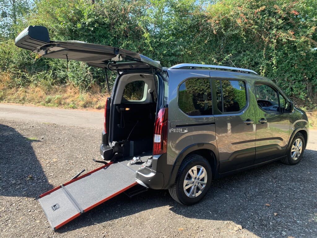 2021 Peugeot Rifter 1.2 PureTech Allure (130bhp) (Standard)(s/s) EAT8