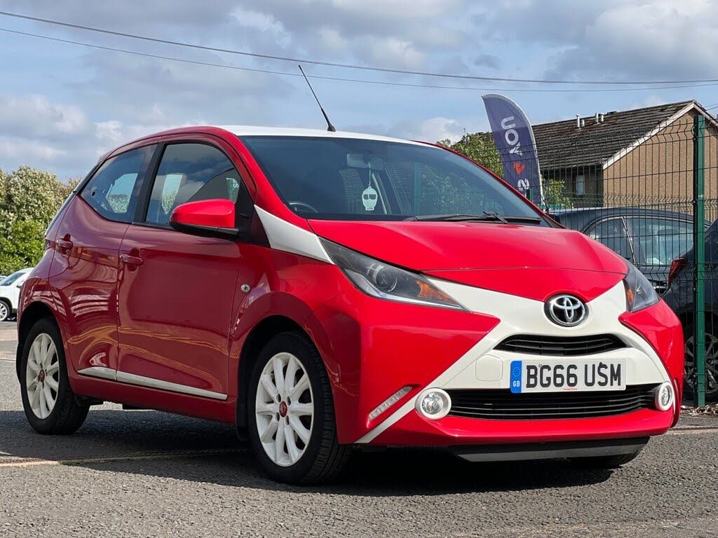 2016 Toyota AYGO 1.0 VVT-i x-pression 5d