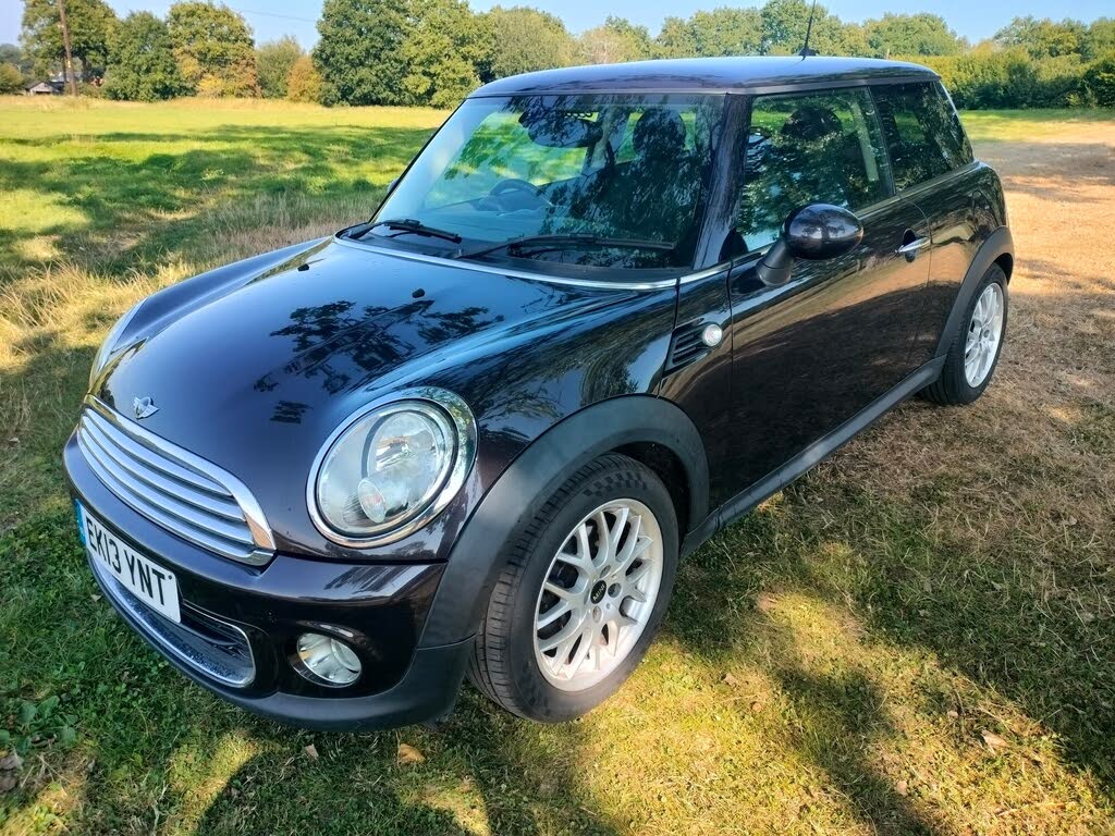 2013 MINI Cooper 1.6 One (98bhp) (Sport Chili) Hatchback 3d