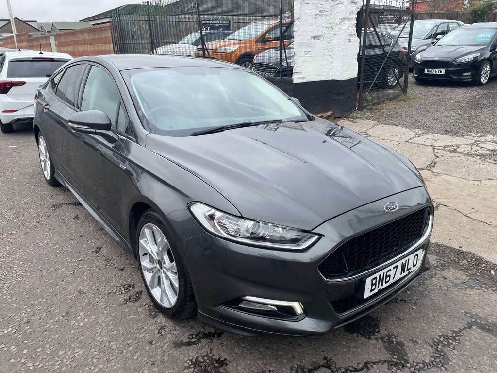 2017 Ford Mondeo 2.0TDCi ST-Line (150ps) Hatchback