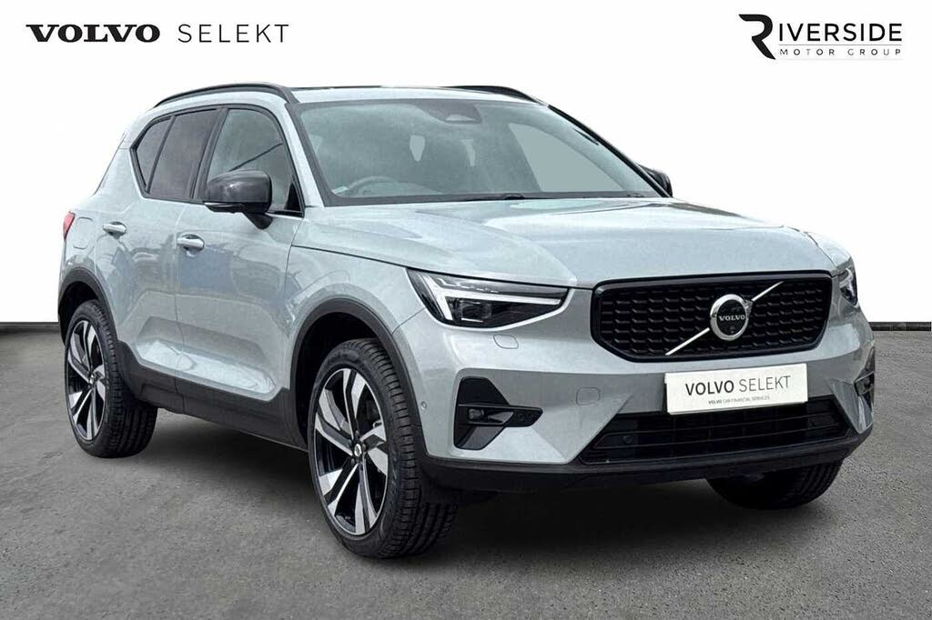 2024 Volvo XC40 2.0 B3 Ultra (Bright
