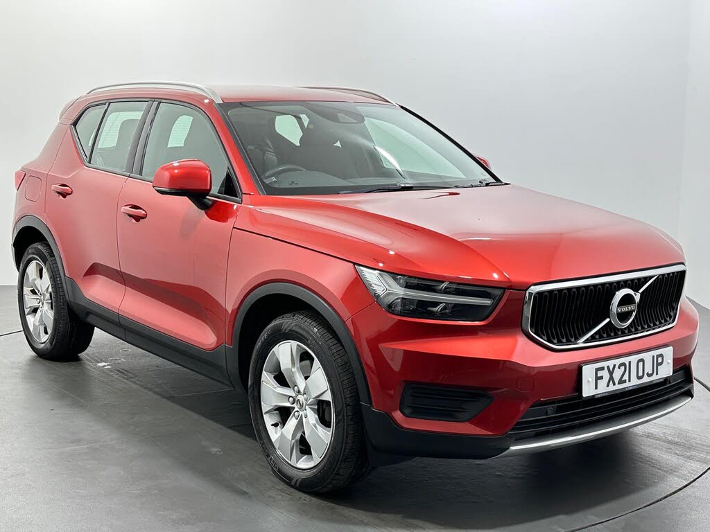 2021 Volvo XC40 2.0 B4 Momentum (194bhp) Auto