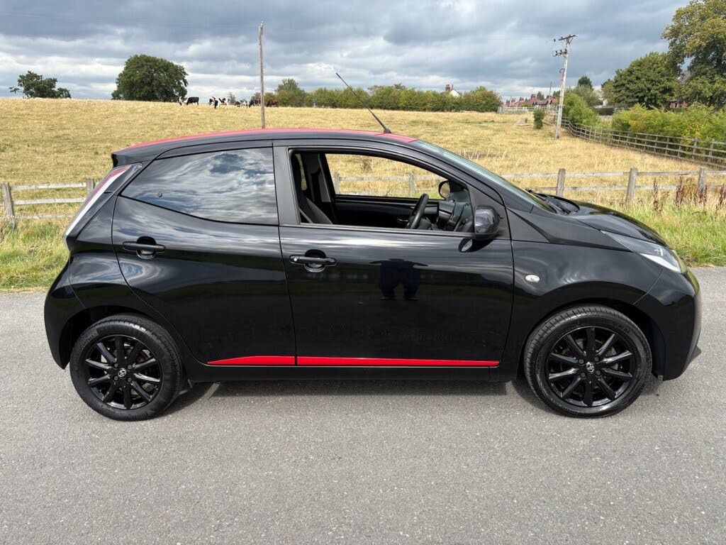 2017 Toyota AYGO 1.0 VVT-i x-press (71bhp)
