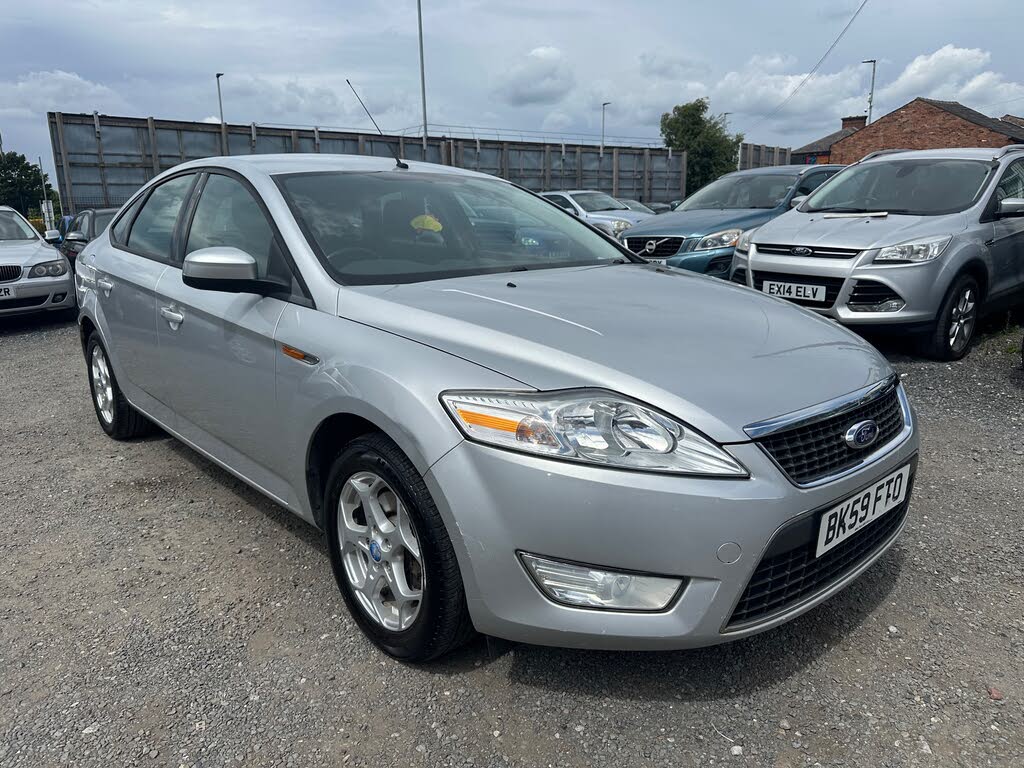 2009 Ford Mondeo 2.0 Zetec 145 Hatchback 5d 1999cc