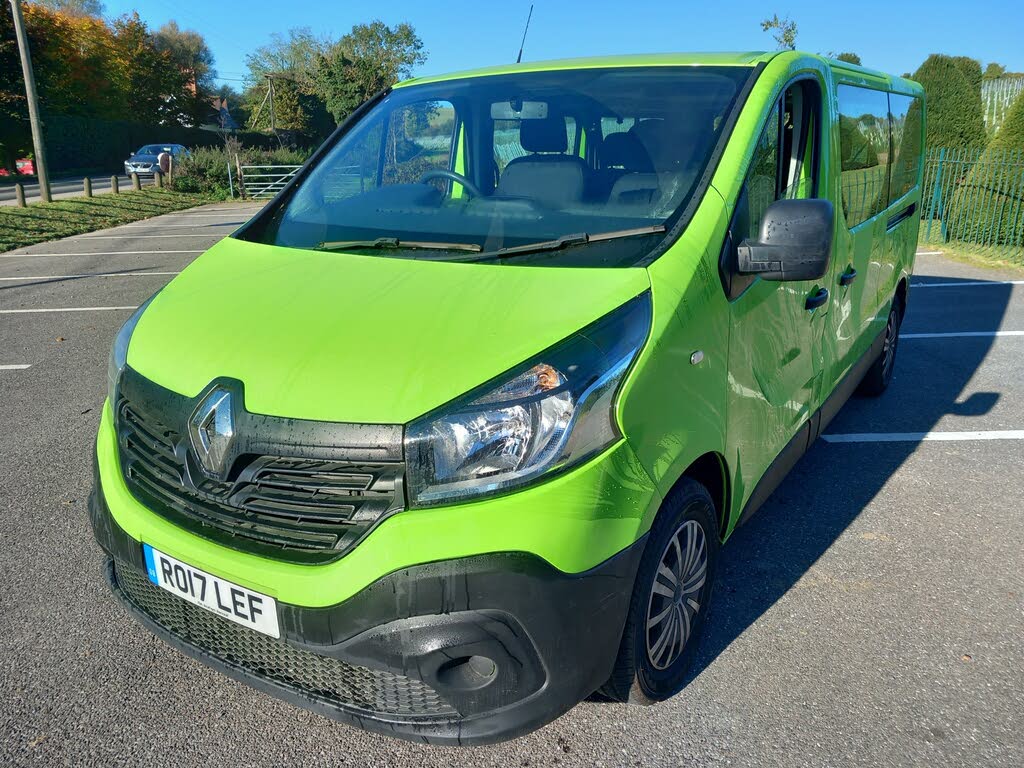 2017 Renault Trafic 1.6dCi LL29 125 Business Energy 125(Eu6) Minibus 9 seats