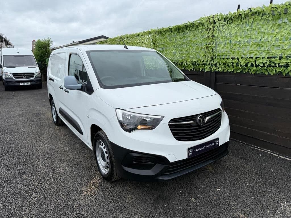 2021 Vauxhall Combo 1.5CDTi Dynamic 2300 (100PS)(EU6dT) L2H1 Panel