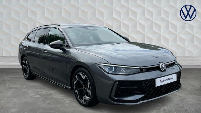 2025 Volkswagen Passat 1.5 eTSI R-Line