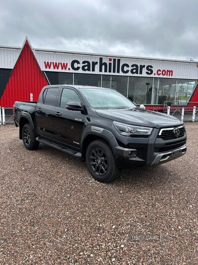 2025 Toyota Hi-Lux 2.8D-4D Invincible X 48V Hybrid