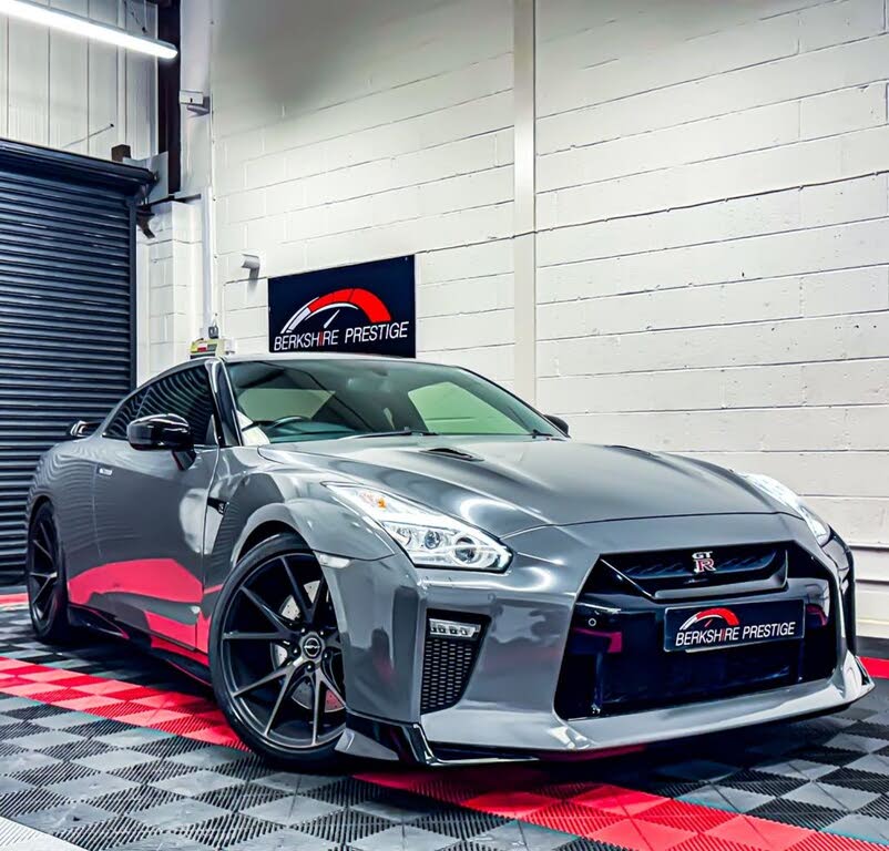 2018 Nissan GT-R 3.8 Prestige (Black)